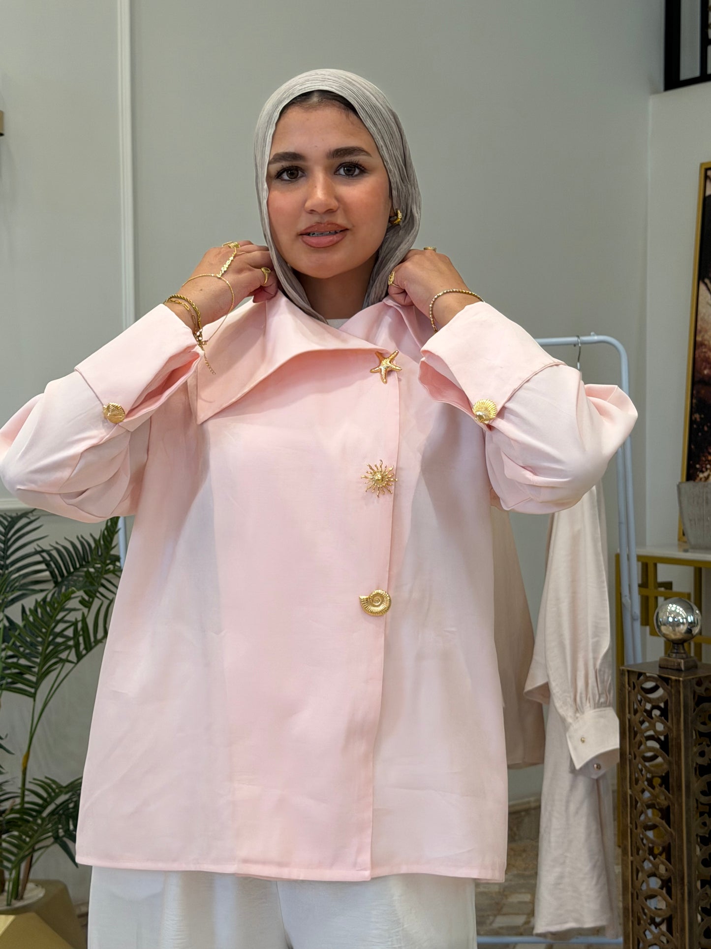 Luna blouse in Baby Pink