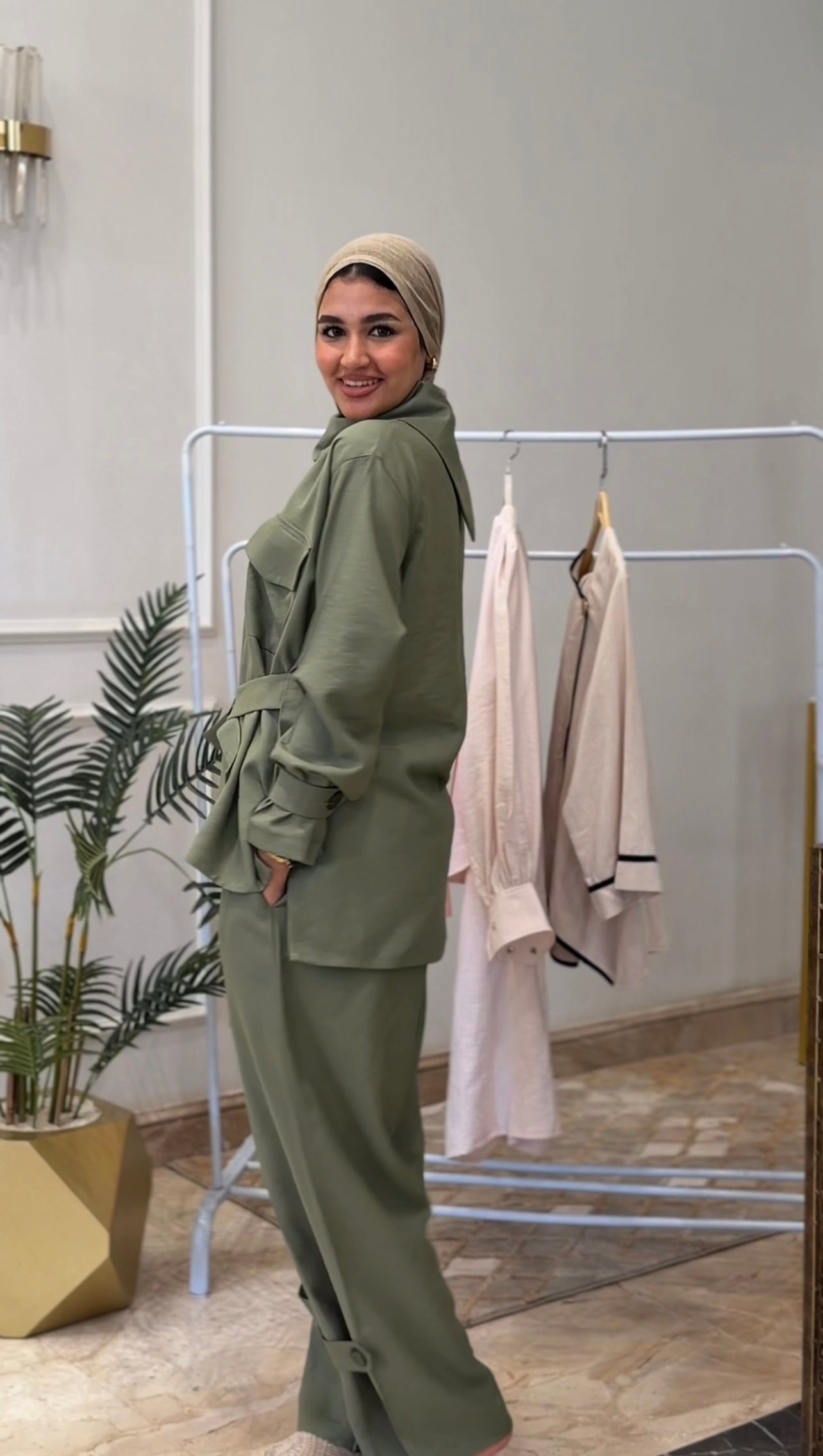 The Olive blossom set (in pants)