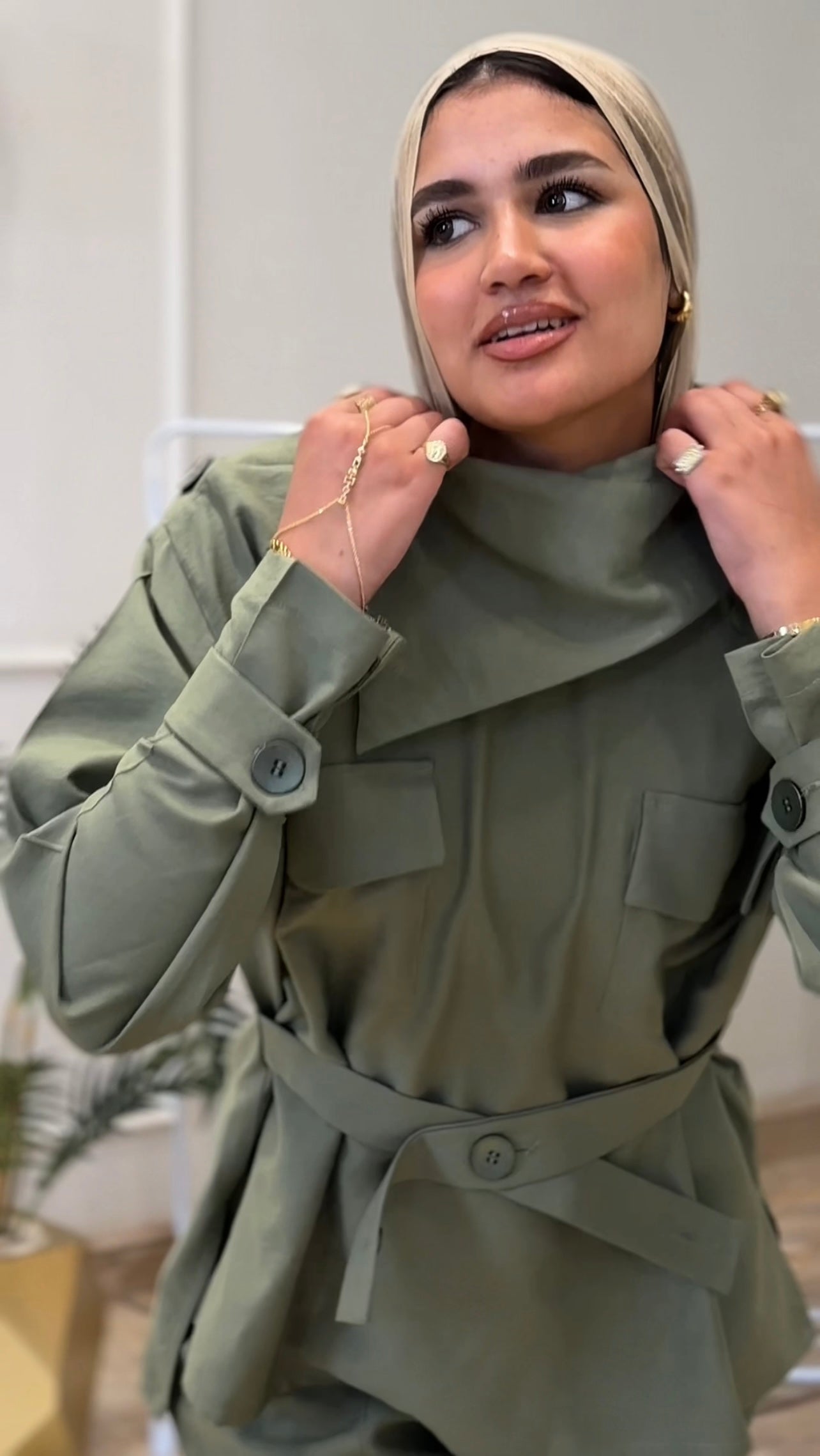 The Olive blossom set (in pants)